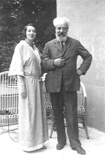 Alberto con la nuora Bianca Rocca nel 1925